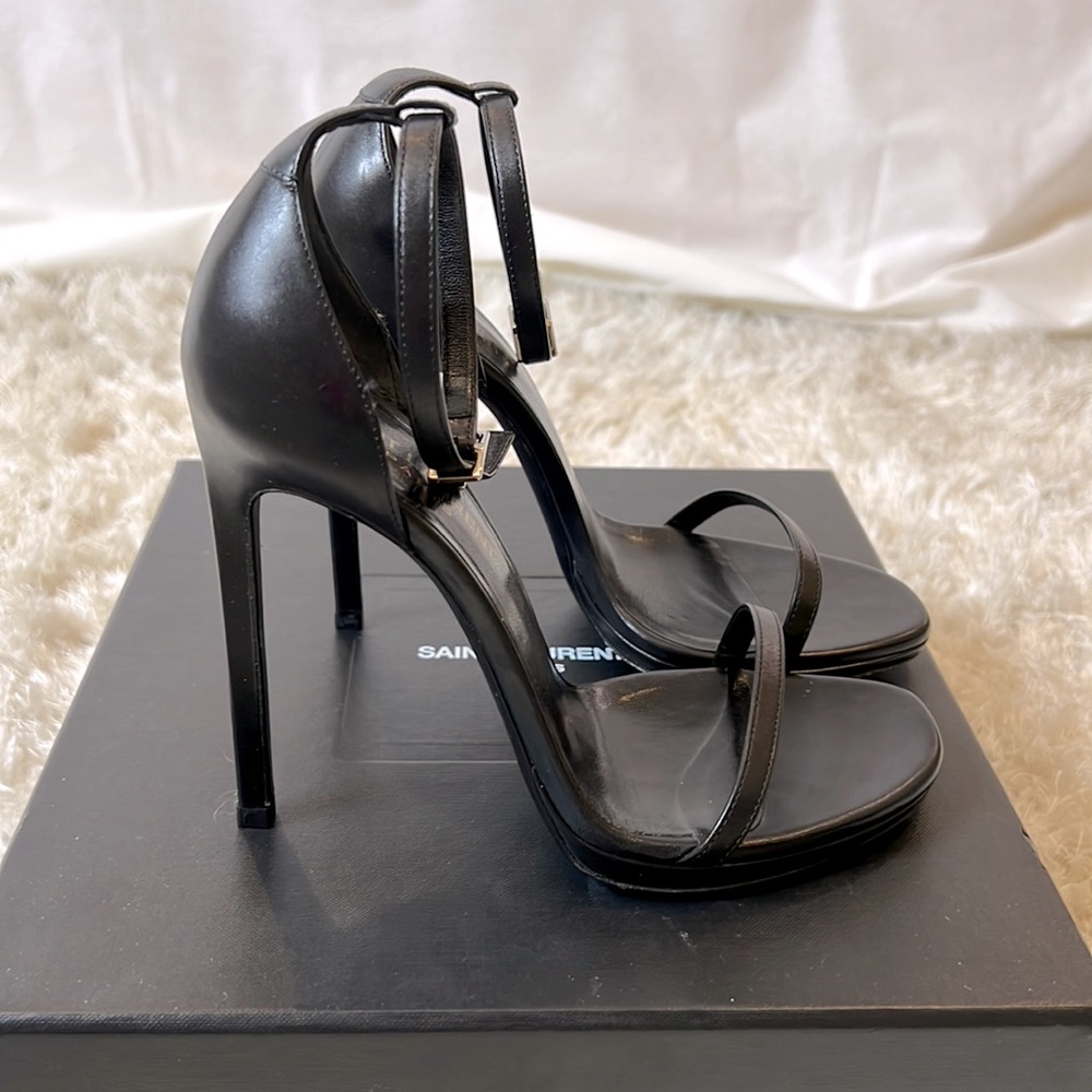 Authentic Saint Laurent Jane Pump